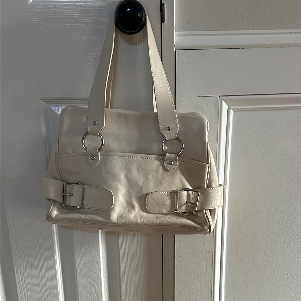 Banana Republic Elegant Cream Leather Tote Bag